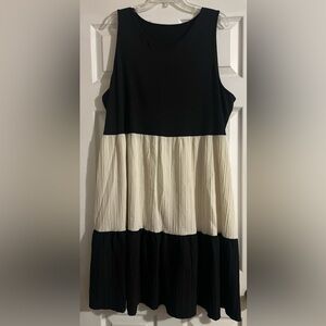 SHEIN Black and White Colorblock Mini Dress